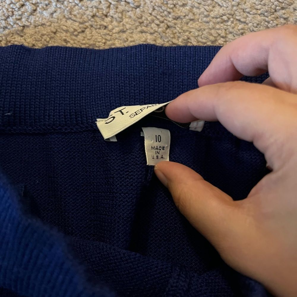 PRICE DROP! Pre-loved St. John vintage royal blue stirrup pants, size 10 - Picture 6 of 9